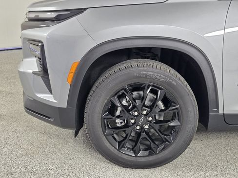 New 2026 Chevrolet Traverse LT w/ Midnight/Sport Edition FWD image 8