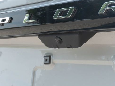 Used 2025 Ford Explorer Active w/ Active Comfort Package RWD image 8