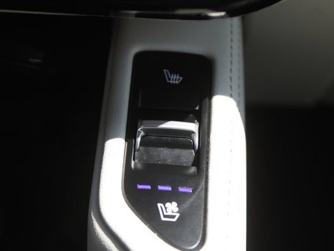 Used 2024 Kia Telluride EX w/ EX Captain's Chair Package FWD image 45