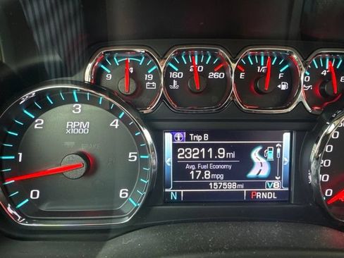 Used 2018 GMC Yukon SLT w/ Premium Edition RWD image 14