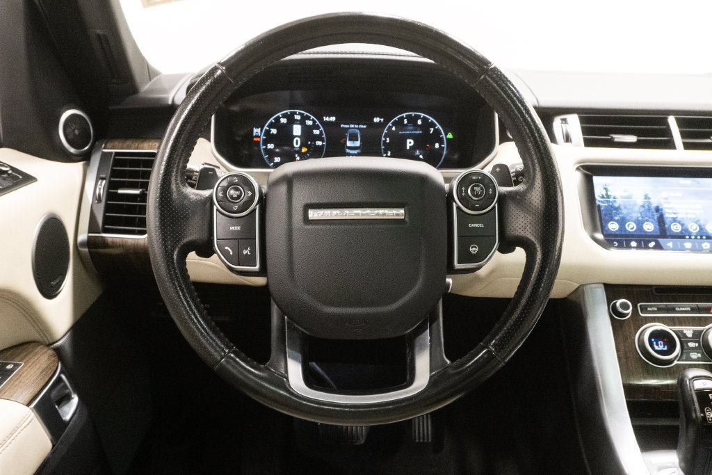 Used 2017 Land Rover Range Rover Sport Supercharged AWD/4WD image 16