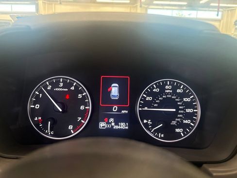 Used 2024 Subaru Crosstrek 2.5i Limited AWD/4WD image 9