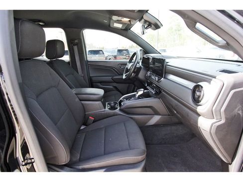 Used 2023 Chevrolet Colorado LT image 24