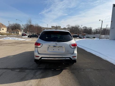 Used 2015 Nissan Pathfinder SV w/ Cargo Package image 6