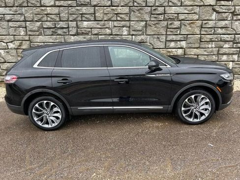 Used 2023 Lincoln Nautilus Reserve w/ Luxury Package image 6