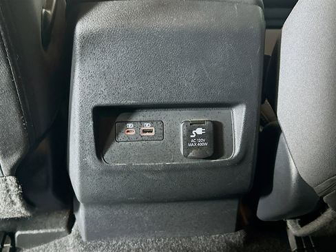 Used 2022 Nissan Frontier SV image 27