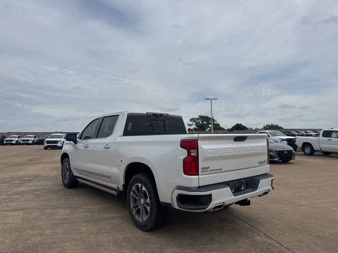 Used 2023 Chevrolet Silverado 1500 High Country w/ Technology Package AWD/4WD image 17