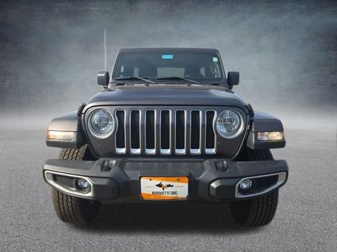 Used 2019 Jeep Wrangler Unlimited Sahara image 4