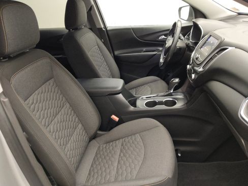 Used 2021 Chevrolet Equinox LT FWD image 21