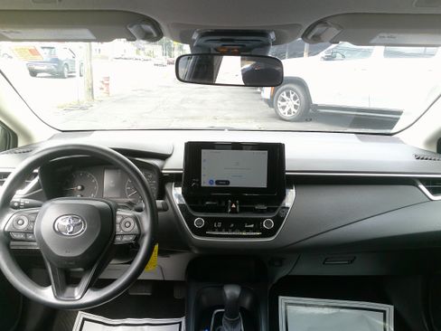 Used 2024 Toyota Corolla LE FWD image 15