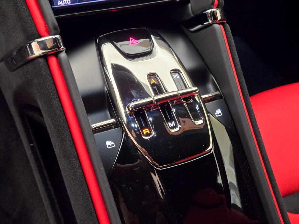 Used 2024 Ferrari Roma RWD image 38