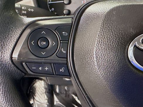 Used 2025 Toyota Corolla LE FWD image 14
