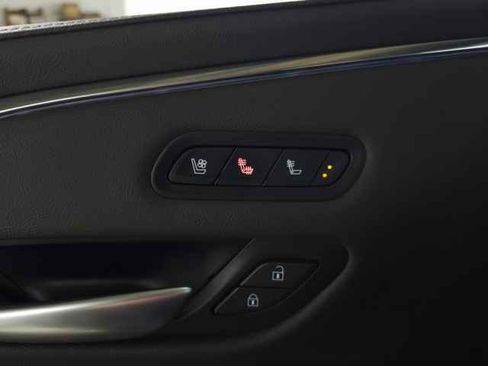 Certified 2024 Cadillac Escalade Sport w/ LPO, ONYX Package image 19