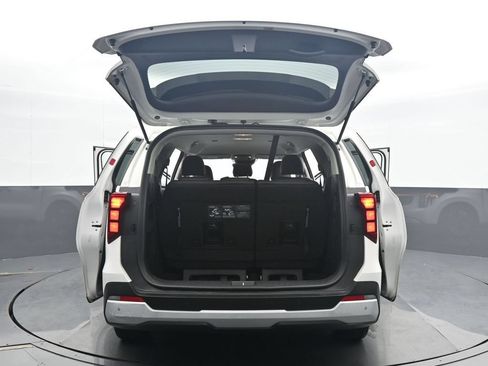 Used 2026 Kia Carnival LXS FWD image 37