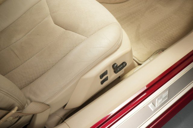 Used 2006 Cadillac XLR V RWD image 49