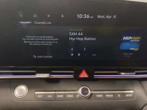 Used 2024 Hyundai Elantra SEL image 25