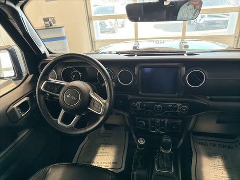 Used 2021 Jeep Wrangler Unlimited Sahara w/ Uconnect 4C Nav & Sound Group AWD/4WD image 20