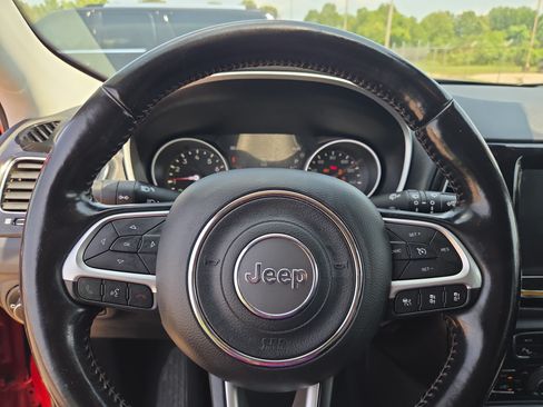 Used 2021 Jeep Compass Limited AWD/4WD image 10