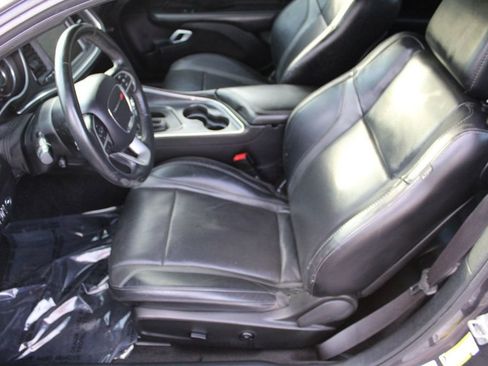 Used 2015 Dodge Challenger SXT Plus image 13