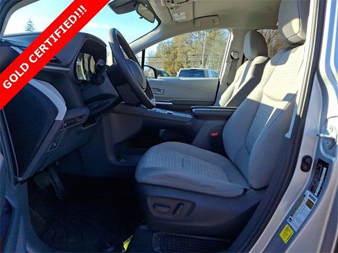 Certified 2023 Toyota Sienna LE image 16