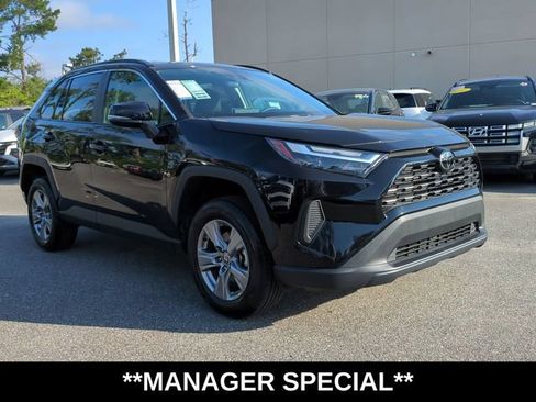 Used 2024 Toyota RAV4 XLE FWD image 3