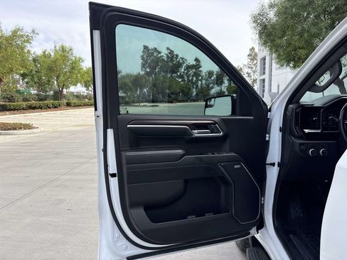 Used 2023 GMC Sierra 1500 SLT w/ SLT Premium Package AWD/4WD image 19