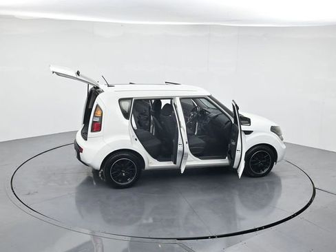 Used 2010 Kia Soul + image 43