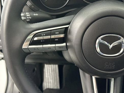 Used 2025 MAZDA CX-50 AWD 2.5 Hybrid w/ Premium Pkg image 18