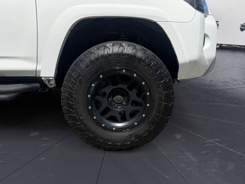 Used 2020 Toyota 4Runner TRD Off-Road Premium w/ Moonroof Package image 33