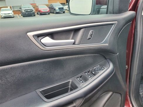 Certified 2024 Ford Edge SEL w/ Convenience Package image 10