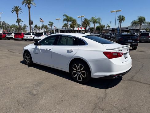 Used 2025 Chevrolet Malibu RS FWD image 4