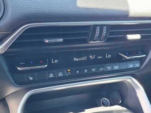 Used 2024 MAZDA CX-90 Plug-In Hybrid w/ Preferred AWD/4WD image 21