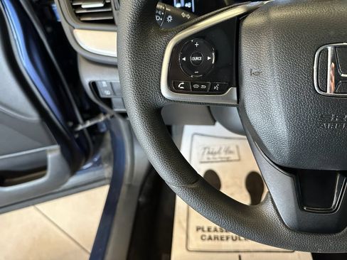 Used 2017 Honda CR-V LX image 10