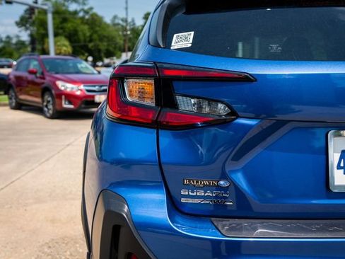 Certified 2025 Subaru Crosstrek 2.5i Premium AWD/4WD image 32