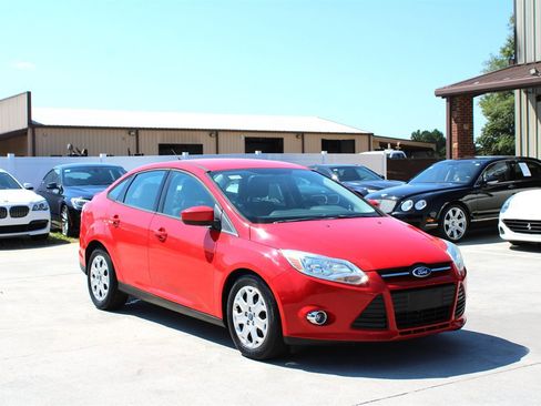 Used 2012 Ford Focus SE image 8