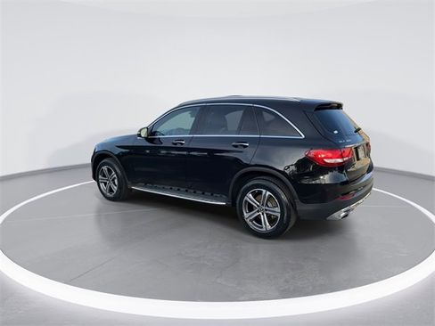 Used 2018 Mercedes-Benz GLC 300 4MATIC image 4