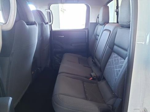 New 2025 Nissan Frontier SV w/ SV Convenience Package image 11