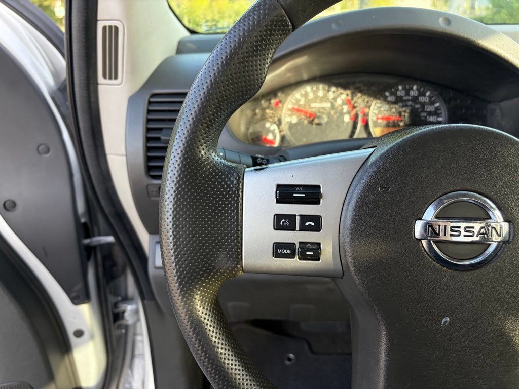Used 2015 Nissan Frontier S RWD image 14