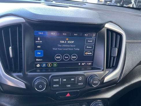 Used 2018 GMC Terrain SLT w/ Preferred Package image 10