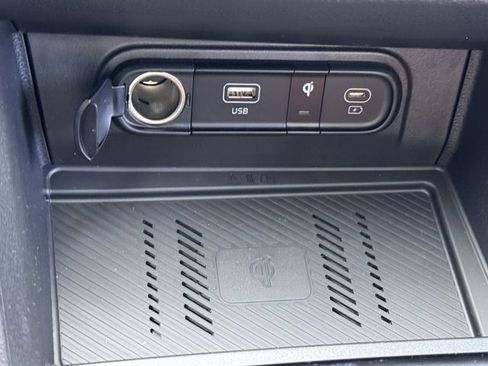 New 2025 Kia Sportage SX image 16
