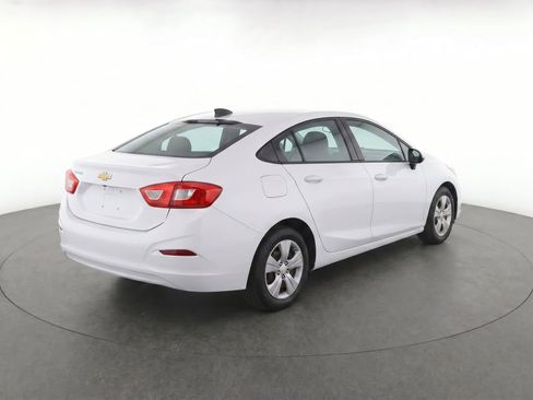 Used 2016 Chevrolet Cruze LS FWD image 4