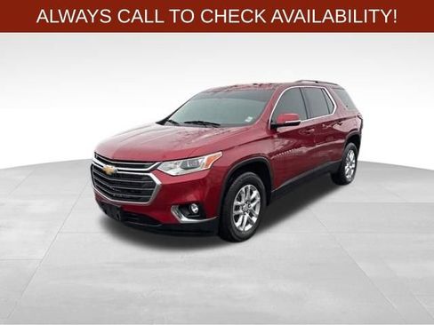 Used 2020 Chevrolet Traverse LT image 3