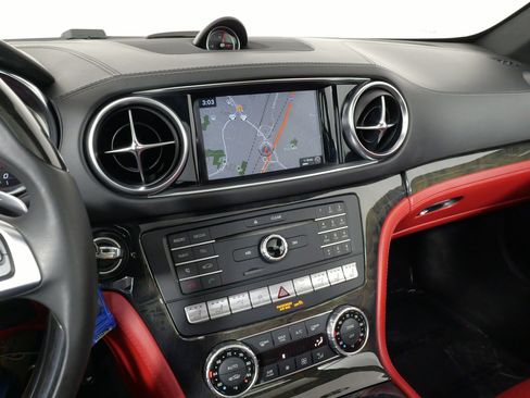 Used 2018 Mercedes-Benz SL 450 image 36