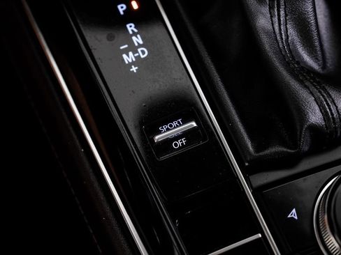 Used 2021 MAZDA CX-30 FWD 2.5 S w/ Premium Package image 23