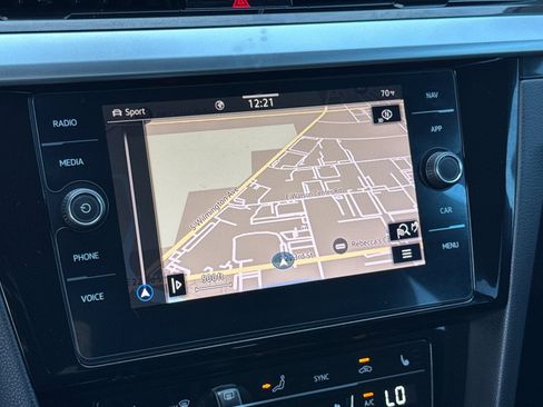 Used 2021 Volkswagen Arteon SE image 17