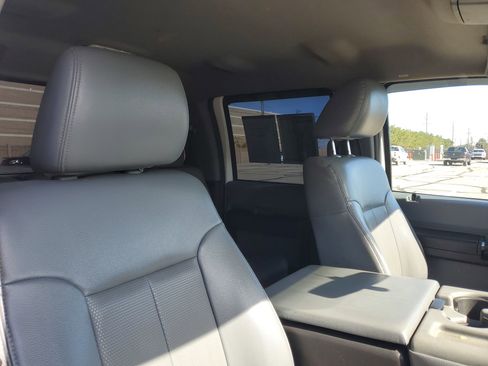 Used 2016 Ford F250 XL w/ Power Equipment Group image 74