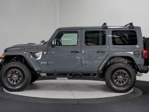 Used 2025 Jeep Wrangler Unlimited Rubicon 392 AWD/4WD image 7