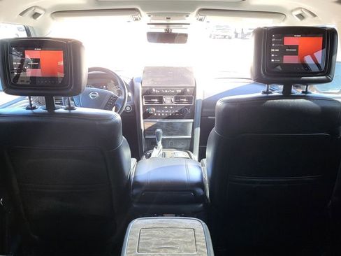 Used 2022 Nissan Armada Platinum w/ Captain's Chairs Package RWD image 34