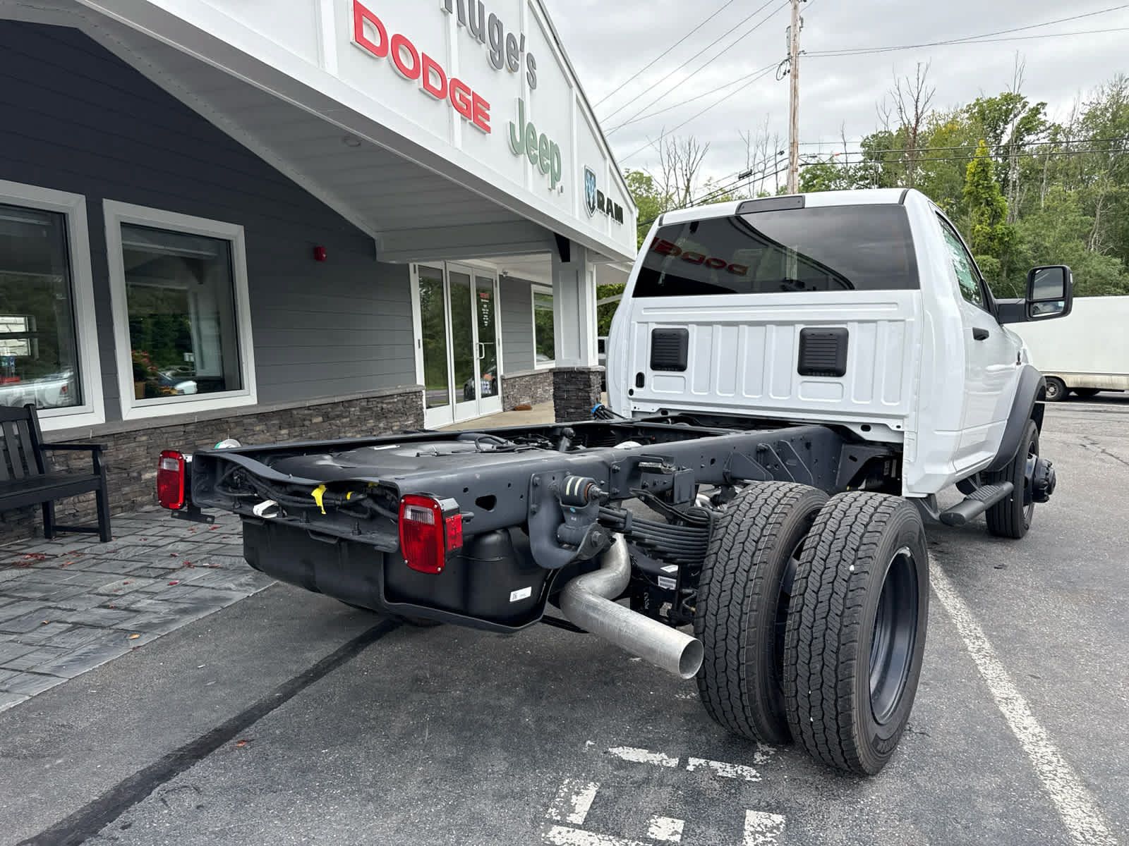 New 2026 RAM 5500 Tradesman AWD/4WD image 3