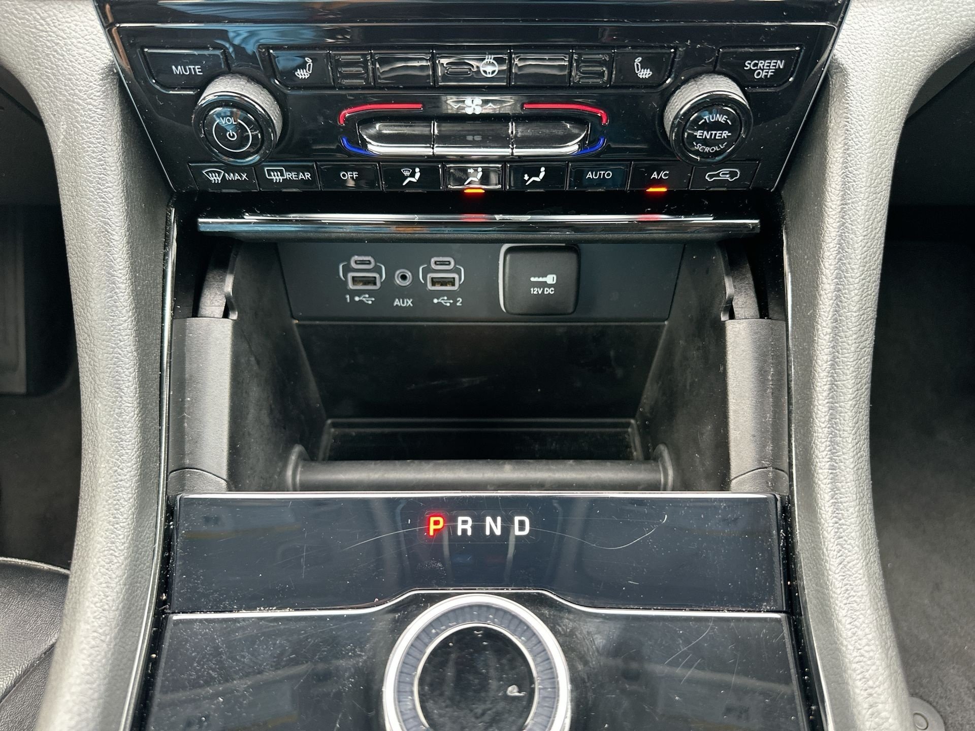 Used 2023 Jeep Grand Cherokee Limited RWD image 34